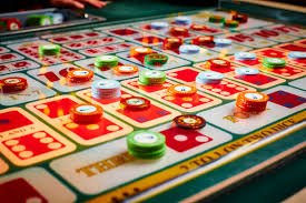 Studio live dealer funworld menampilkan meja Kepala Angka dengan dealer profesional dan angka real-time